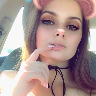 Just a small streamer🤷🏻♀️ Twitch Affiliate❤ Insta: https://t.co/rkXknhc2eg support:@twitchkittens