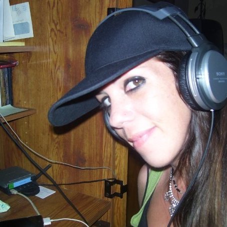 TroianoMelissa's profile picture. searching for old friends to get together with out