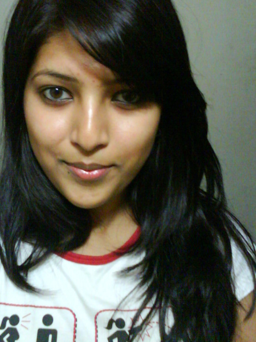 hiiii everyone this is swetha here... follow me :)to know more abt me :P