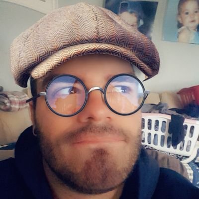 Jak_Donegan's profile picture. (Forgot I had a twitter)
A podcast here, some stand up there, a little bit of art sprinkled in for texture