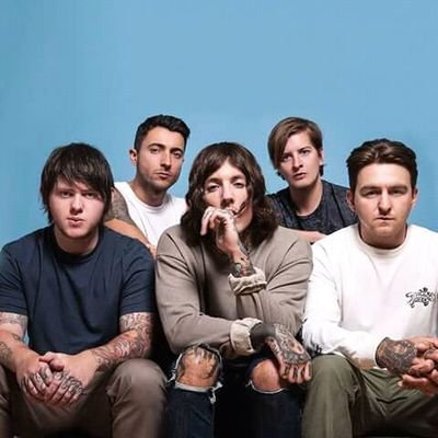 Angel_lagunesga's profile picture. Fan de BMTH ♥🎵💕❤
encontraras sus líricas 
imágenes y etc. de eshos😂♥