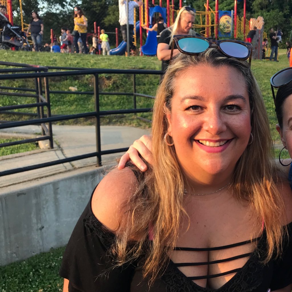 elinapavic's profile picture. 