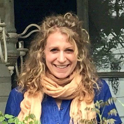 mama. PR pro, but a spokesperson for nothing here. vegetarian cook when there’s time. Views are 100% my own, not my employer's. she/her