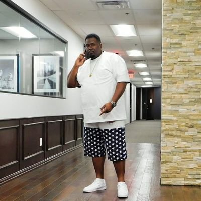 chrisfrench32's profile picture. Founder of Texxas Take Over 
Full time day trader.
#NoJobLifestyle
#iAmTheBoss