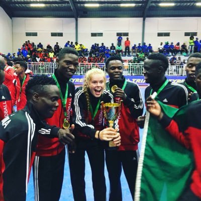 EirinBerg's profile picture. Sportssjef, trener og spiller i Linje 5 håndball. Tidligere idrettsfredskorpser med erfaring fra Zambia og Malawi.