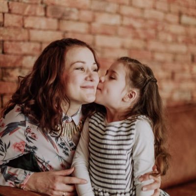 mamizeug's profile picture. Marina | Kaffeejunkie, Familienmensch, Bloggerin, verheiratet, Mutter von 2 Kids & Baby, hungrig+müde=Katastrophe naht, lache gern...