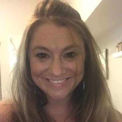 TheStephGreen's profile picture. Co-Founder of 100C, dog mom, lover of pit bull rescue videos, scooter enthusiast, Friend of The Pod, and 2021 auntie of the year (Four years running)