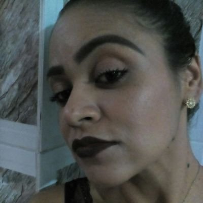 NascimentoIvy's profile picture. Seja leve 🍃  .. Tenha fé e aproveite o máximo a vida, ela é única!
☕👌😉
insta @ivynasc