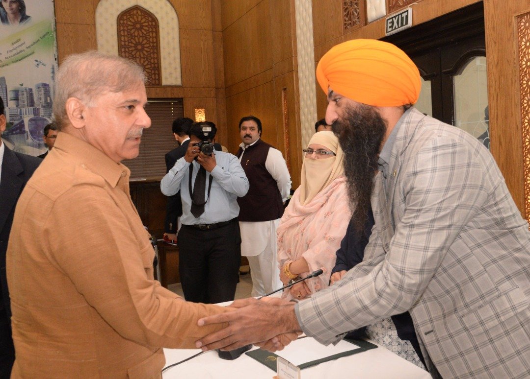 Sardar Ramesh Singh Arora Profile