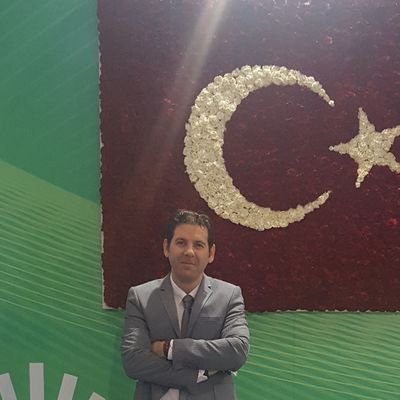 hayri_sinan's profile picture. Kaleyi sattım. Filler isyanda, Vezir intihar etti. Atları da serbest bıraktım! Elimdeki Piyonlardan zaten medet ummazdım. Artık Şah Düşünsün!!!