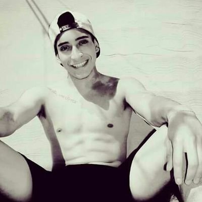 Alan21502291's profile picture. brian