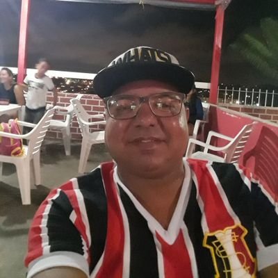 UchaJose's profile picture. NÃO É SOBRE TER TODAS AS PESSOAS DO MUNDO PRA SI, É SOBRE SABER QUE EM ALGUM LUGAR  ALGUÉM ZELA POR TI !!!