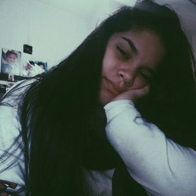 briisvillarreal's profile picture. vivan y dejen vivir ♡