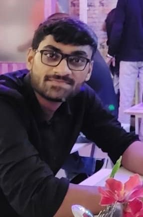 Harshil51205987's profile picture. Cricket fan ❤️ 
Favourite cricketers - @MsDhoni & @sachin_rt

Bollywood - @beingsalmanKhan & @deepikapadukone