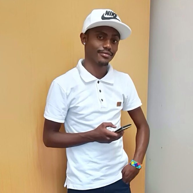 I am forever myself, I express myself, I have faith in myself, I do not go out and look for a successful personality and duplicate it...