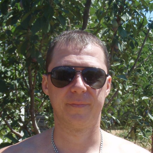 LvZMGlZekaM3aFI's profile picture. 