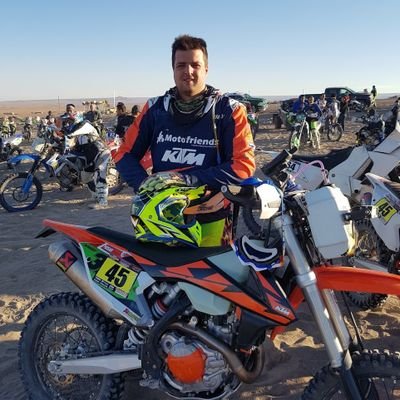 LinoHF's profile picture. Te sigue