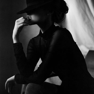 leposaava's profile picture. ⚫⚪