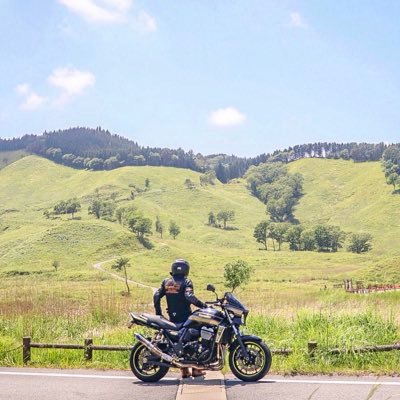 兵庫県の20歳です！地元は高知です。ZRX1200 DAEG乗ってます！カメラもやってます📸 暇があればカメラ担いで山向いて走って行く田舎が大好き人間です✨✨