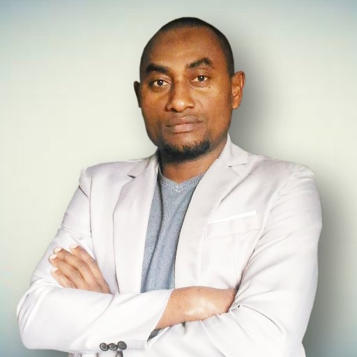 AnisSaidMze's profile picture. Entrepreneur E-commerce, Designer et Développeur Web, E-Marketeur