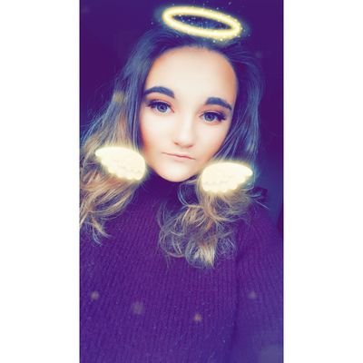 Courtney_bxxxxx's profile picture. Snapchat - courtney13xxxx 
Instagram- Courtney_bradshawxx