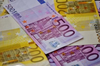 All Round Investment Company:     Forex, stocks, Commodities, Cryptocurrency, Hedge fund managers, we help you invest wisely