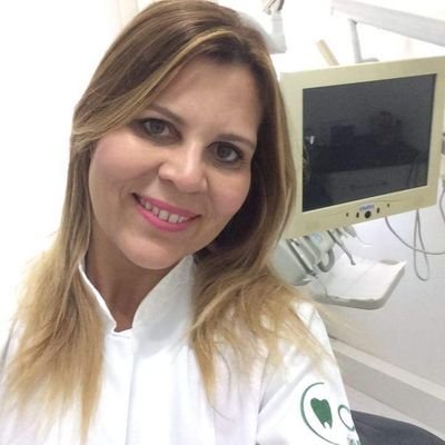 Renovando sorrisos com amor.
Caminhando para frente!!