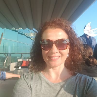 chelofajardo's profile picture. Licenciada en pedagogía. Valencia