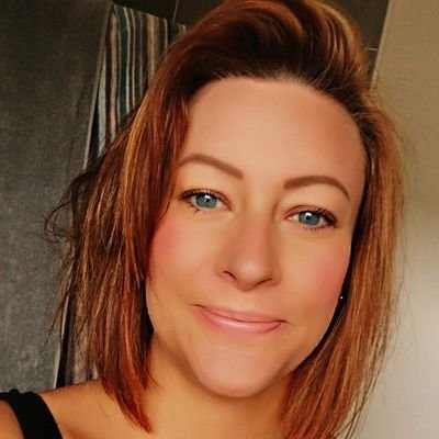 Naomi_Thornton's profile picture. Loves travel & cruises, cheese, wine & trashy TV. All tweets my own.