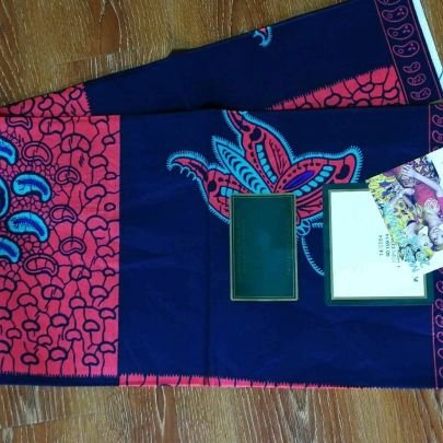 fabricsbyladyd's profile picture. Dealers of quality and affordable fabrics -Ankara, laces,atiku,swiss cotton, senator etc.
DM+ call 2347054875840 for orders. 
FB/Instagram:@fabricsbyladyd.
