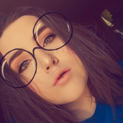 BrittanyJoesph's profile picture. if you don't like me ur dumb 😋😊