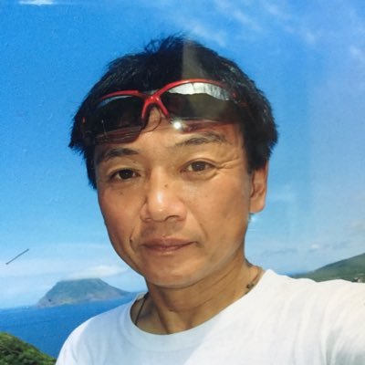 神奈川県小田原市鴨宮在住。独身。潜水士　ダイビング歴32年 NAUI Three Iインストラクターとして伊東市富戸にあるナッソーにて非常勤スタッフをしてます。