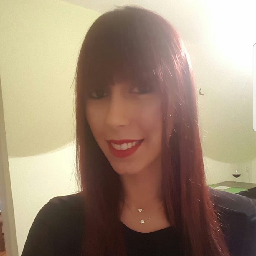 Hi! I am a business psychologist with a passion for marketing. Researching, exploring and writing is my favorite thing to do. 😊