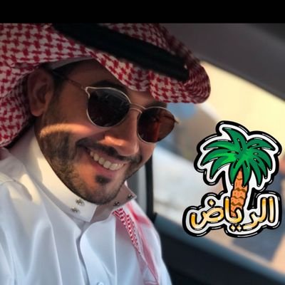 استشاري جراحة تجميل الوجه والفكين ، زمالة الكلية الملكية للجراحين الكندية، البورد الامريكي والكندي ، زمالة تخصص دقيق في جراحة تجميل الوجه والجراحة التقويمي