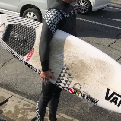 shinyamax's profile picture. 週2回 千葉北方面に行ってます！1年中さーふぁーです！ 🏄🏻そのうち週3回行けるようになるかな〜w 麺ドラをこよなく愛してます🍜