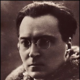 VKibalcic's profile picture. Giornalista, scrittore e blogger di mezza età. Vivo in Campania e mi sono sempre occupato di cultura, spettacoli, costume, sport e politica. Scrivo recensioni