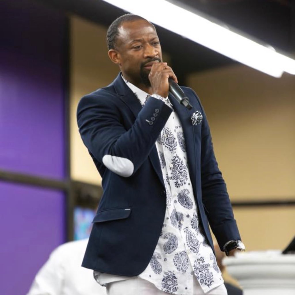 ericd_white's profile picture. HBCU Alum. Overseer. Living it out. And living it up.