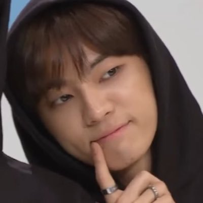 backup for @iloveshiwoo i guess? you don’t have to follow back unless twt deletes my account!!