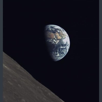 dawesintokyo's profile picture. Loves hiking, history, music, the great outdoors and the cosmos