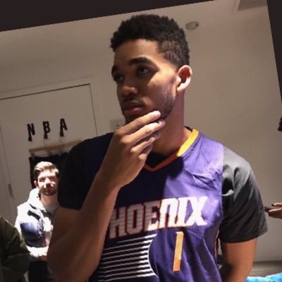 CeaaJohn's profile picture. just living life b