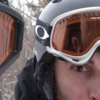 ilivewithamodel's profile picture. 