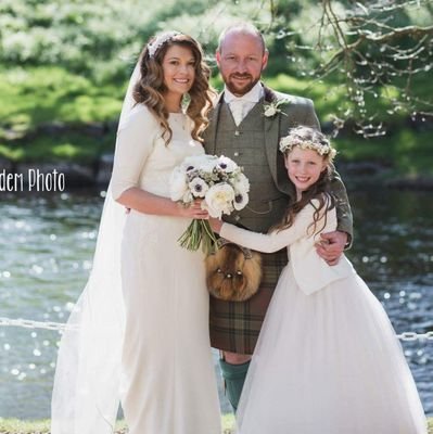 Jac_Rowan's profile picture. Mama to two little ladies, wife to a hairy husband juggling my way through work & family life #viewsaremyown 🤓🚍