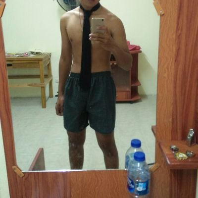 suphanbangu's profile picture. 18-173-62 ด้านมืดของคนเรียนมหาลัย
หาเพื่อนรุ่นๆคุยกัน