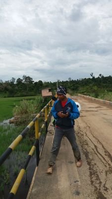 Bersama - sama bahagia dan menggembirakan