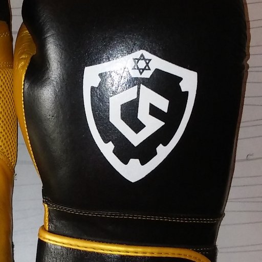 We are #Manufacturer-#SUPPLIERS #Custom #made #Boxing #gloves-#MMA Gloves-#Muaythai-#Kick Boxing Gloves-Equipment.
With print your custom brand logo, & label.