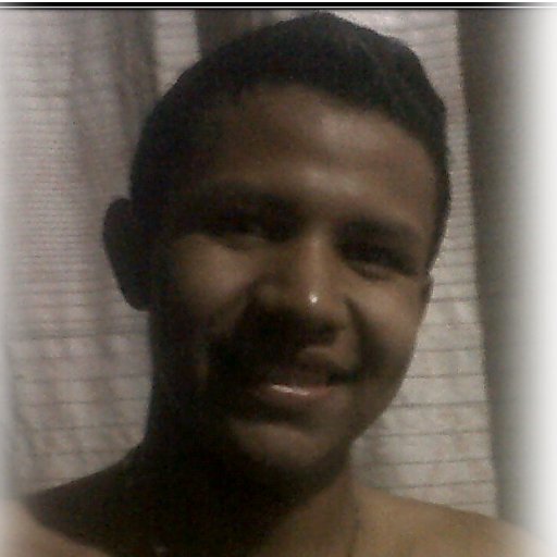 Un chico 100% venezolano de ♥ /Enamorado de la vida y de bellas chicas/me gusta la música/Capricorniano (17 años).(SOY DE DIOS. DIOS BEMDIGA A VENEZUELA AMEN).!