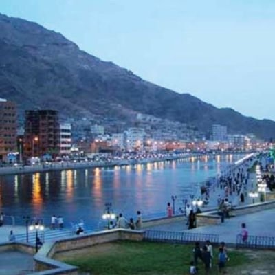 لكم 

ﺎلغلا و الحـب يدعمہ : التواصـل 
والجفا والـصد تدعمہ : القطيعــہ 

ساحہ العشاق ♡̷ مليانہ فواصـل 
والاوادم كل واحد ﻟـہ طبيعـہ  .المشتاق للعشاق.