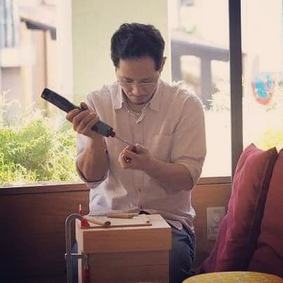 SashimonoWorks's profile picture. 「捻れ組み継ぎ」を得意としてるだけで、ただの木工家具職人です。