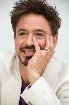 I love Robert Downey Junior. - [12-02-10] - I write fanfiction, Misha Collins is my Spirit Animal, & I love Supernatural.
