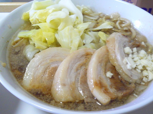 ラーメンとお酒とモツが好き。週末はバイクで麺飲みに行っています。二郎とラーメンと酒があれば人生ハッピー。
まぁ、ダイエット中だけど(´･ω･`)
#ラーメン #麺 #C125 #400X #愛媛 #松山 #今治　#メグロK3